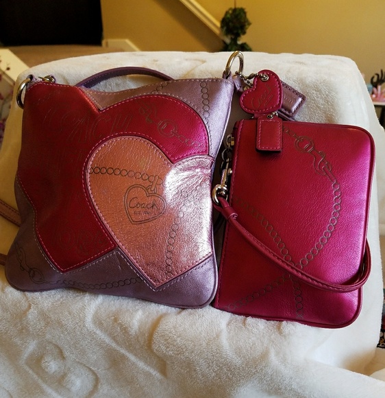 Coach Handbags - RARE!!! Coach🌺Poppy3💖Metallic Hearts 2-Piece Set